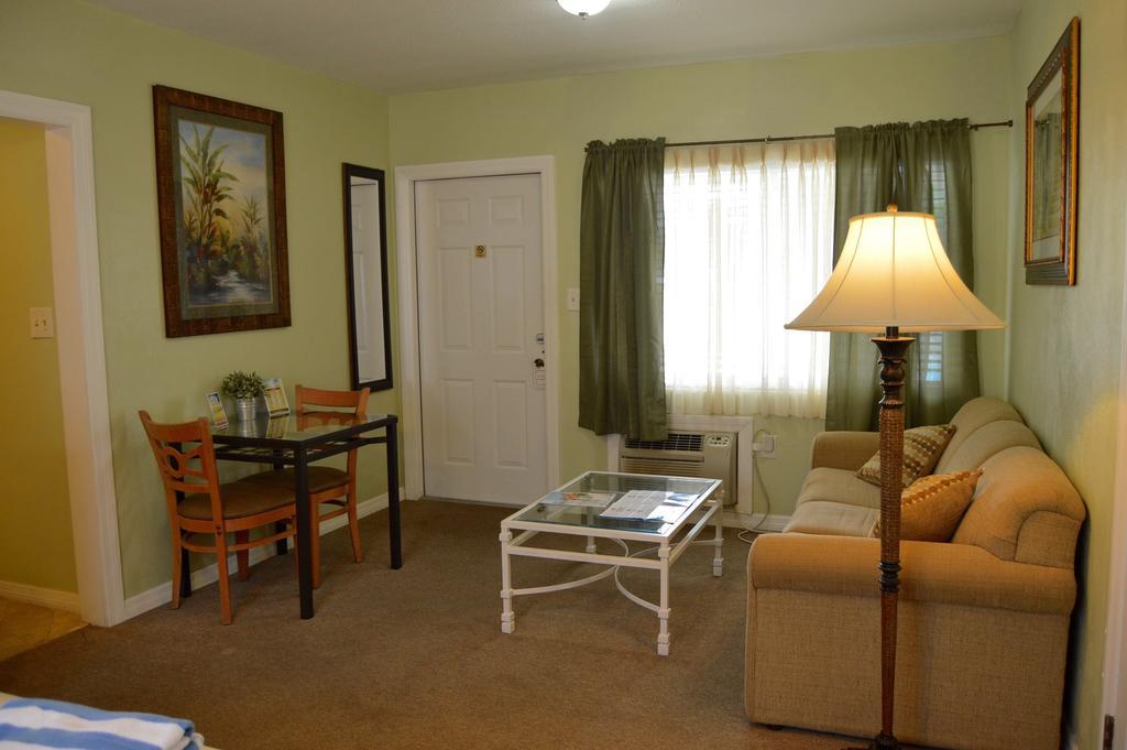 Sta N Pla Motel Clearwater Beach Eksteriør billede